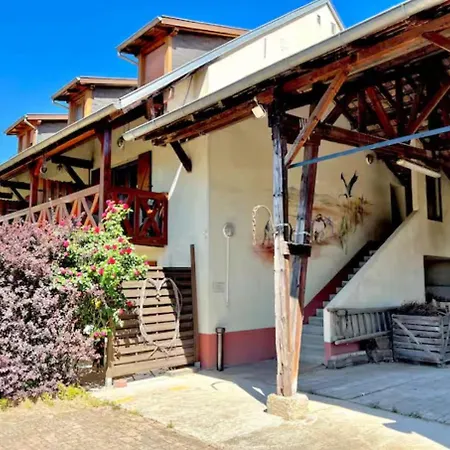 Le Balcon Suspendu *