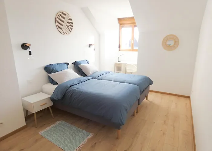 Le Balcon Suspendu Apartment *