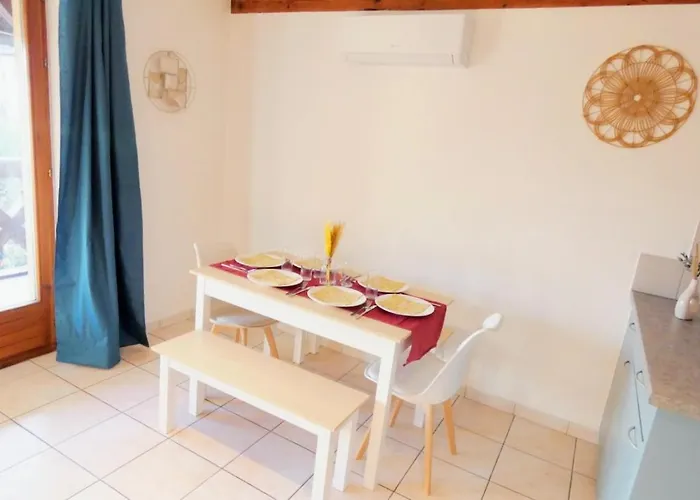 Le Balcon Suspendu Apartment